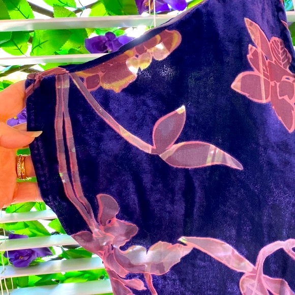 Bobeau burnout midnight blue velvet & lavender chiffon top - Picture 2 of 7